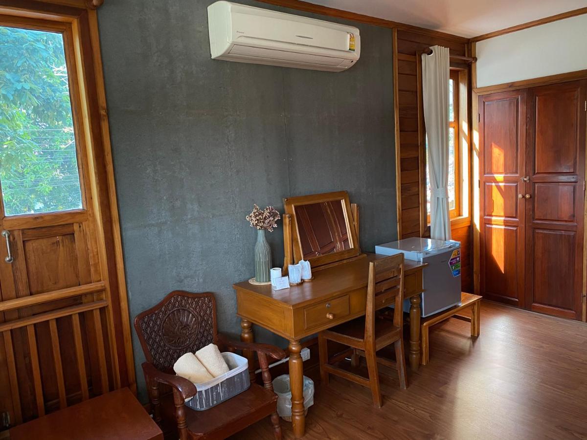 Tha Ma-O Bouteak Homestay - Self Check-In Lampang Luaran gambar