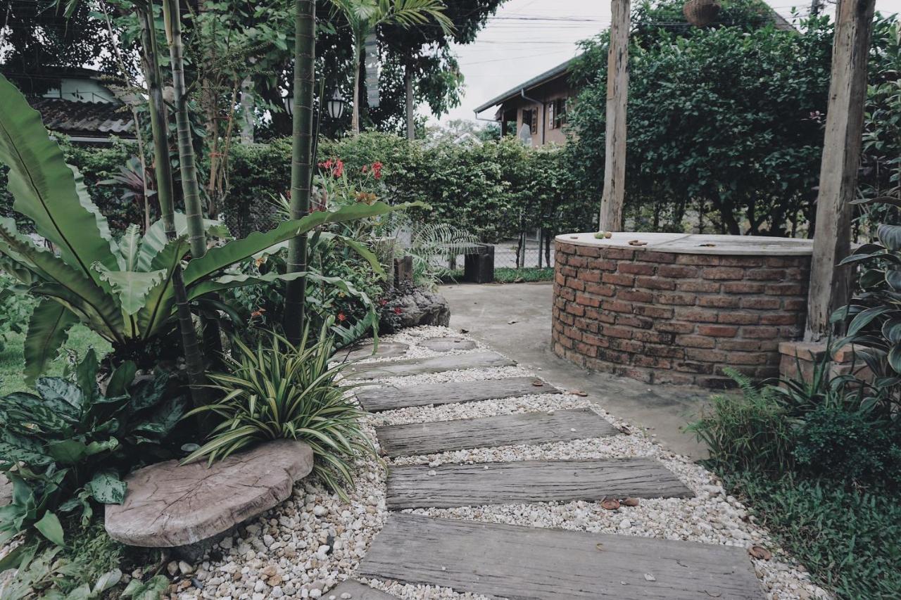 Tha Ma-O Bouteak Homestay - Self Check-In Lampang Luaran gambar