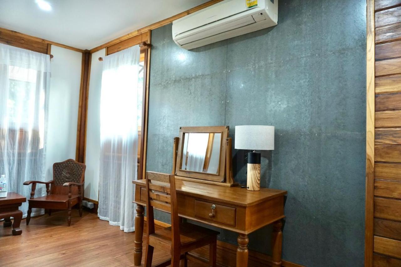 Tha Ma-O Bouteak Homestay - Self Check-In Lampang Luaran gambar