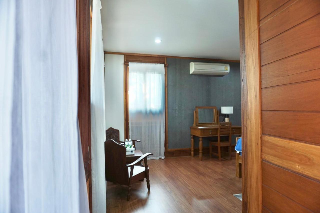 Tha Ma-O Bouteak Homestay - Self Check-In Lampang Luaran gambar