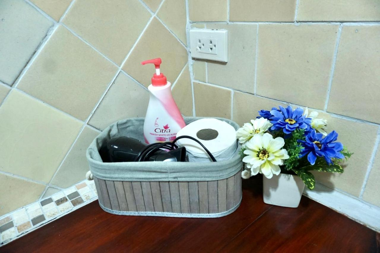 Tha Ma-O Bouteak Homestay - Self Check-In Lampang Luaran gambar